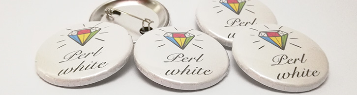 spille perl white personalizzate a colori